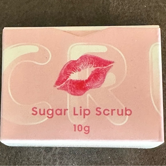 Natural Vegan Moisturizing Sugar Strawberry Lip Scrub 10g New in Box - Picture 3 of 6